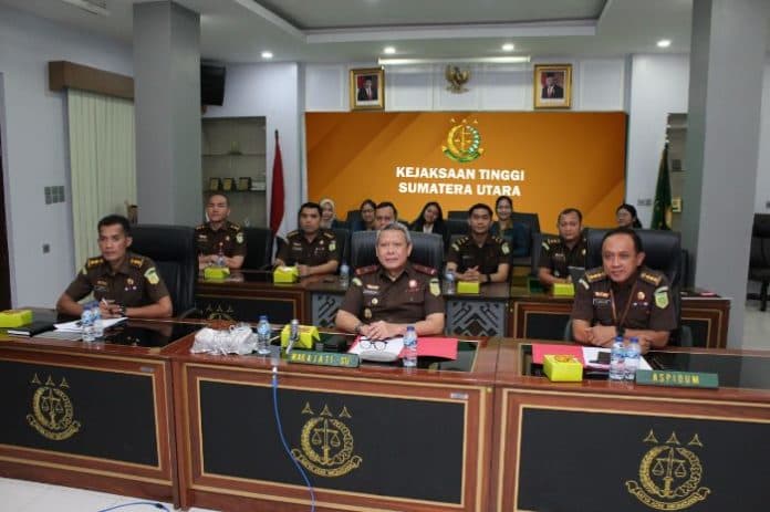 kejati_sumut_hentikan_penuntutan_kasus_kdrt_dan_pencurian_sawit_melalui_rj