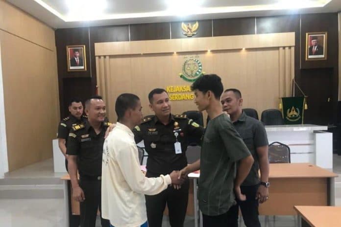 kejati_sumut_hentikan_tiga_penuntutan_perkara