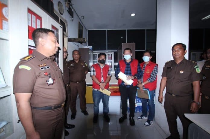 kejati_sumut_tahan_3_tersangka_kasus_korupsi_penataan_situs_benteng_putri_hijau