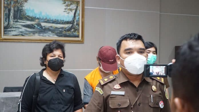 kejati_sumut_tangkap_dpo_terpidana_pemalsuan_surat_tanah_rp9_miliar
