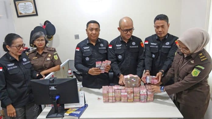 kejati_sumut_terima_pengembalian_up_rp960_juta_perkara_korupsi_dana_kas_pt_ppsu