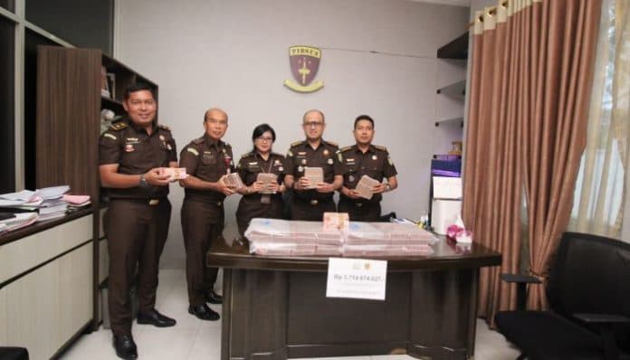 kejatisu_terima_pengembalian_up_rp37_miliar_dari_kasus_dugaan_korupsi_smart_airport_kualanamu