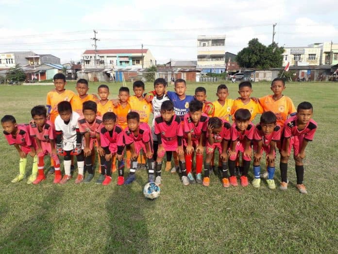 kejuaraan_sepak_bola_u_10_porsid_cemerlang_fc_juara_i