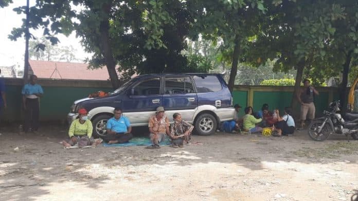 kelompok_tani_betahamu_dilarang_demo_di_depan_kodam_ibb