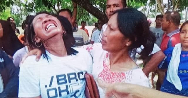 keluarga_histeris_rekon_pembunuhan_darwin_beda_dengan_fakta