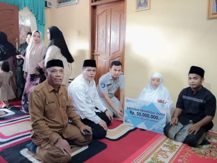keluarga_korban_meninggal_dunia_kecelakaan_di_torgamba_dapat_santunan