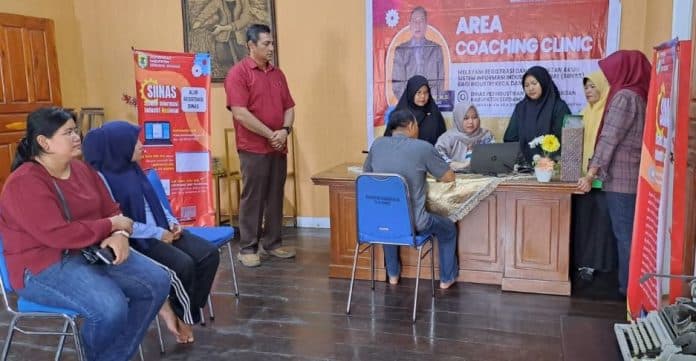 kembangkan_usaha_industri_sergai_launching_sarana_coaching_clinic_siinas