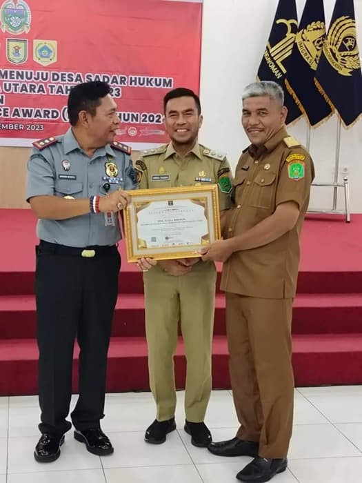 kemenkumham_berikan_penghargaan_pada_dua_desa_di_labura