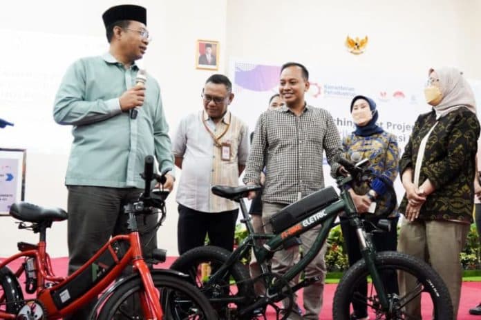 kemenperin_luncurkan_purwarupa_sepeda_listrik_buatan_ikm