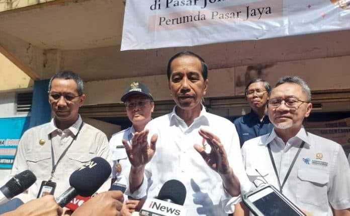 kementerian_pupr_akan_ambil_alih_jalan_rusak_parah_di_provinsi_kabupaten_dan_kota