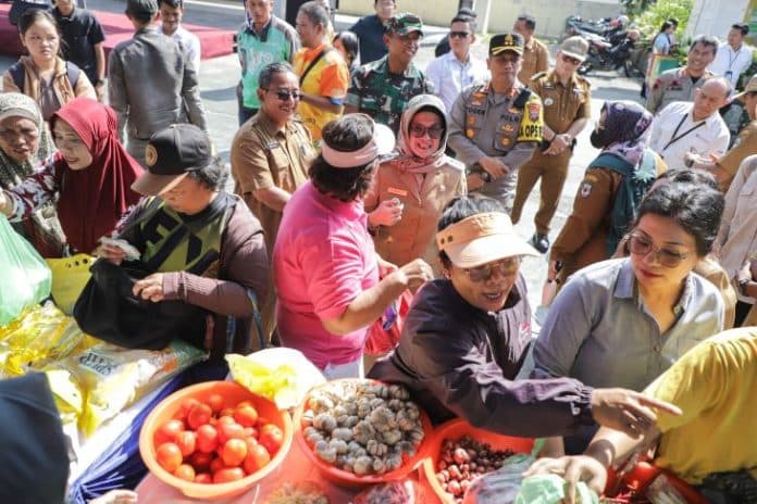 kendalikan_inflasi_pemko_siantar_gelar_pasar_murah_hingga_akhir_november