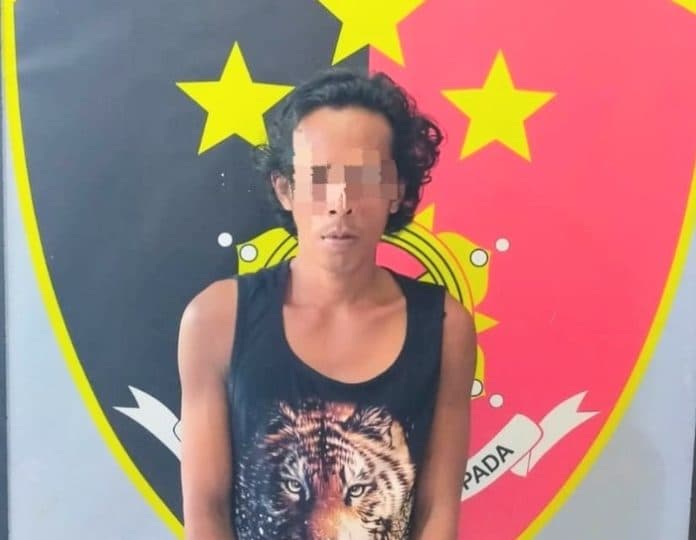 kepergok_pembantu_pria_pengangguran_gagal_larikan_motor