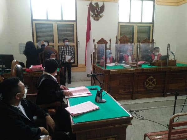 kerap_aniaya_ibu_kandung_anak_divonis_3_tahun_penjara