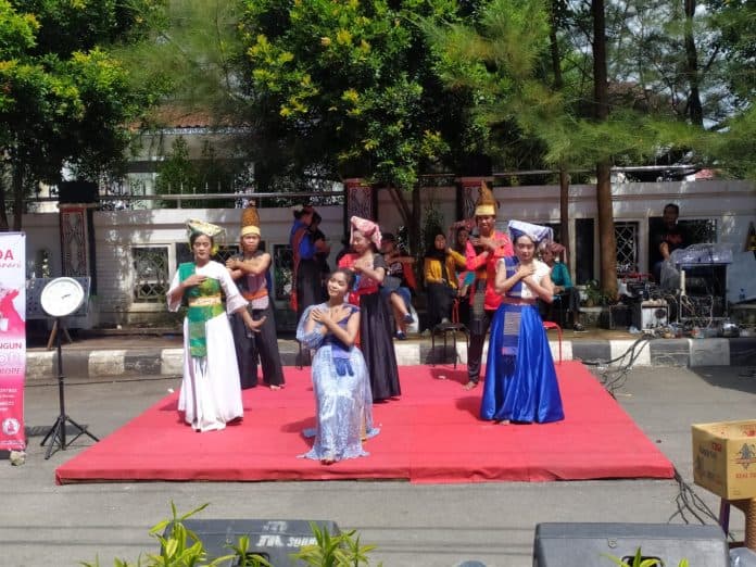 keren_kolaborasi_bane_sihoda_wujudkan_mimpi_anak_simalungun_berkompetisi_ke_turki