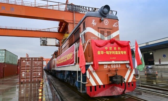 kereta_kargo_china_eropa_capai_10000_perjalanan_pada_2023