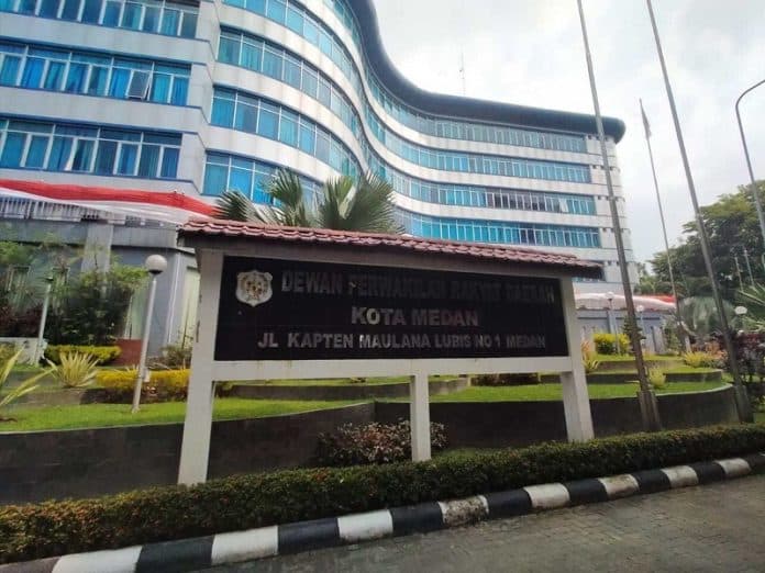 kerja_setahun_50_anggota_dprd_medan_cuma_hasilkan_satu_perda