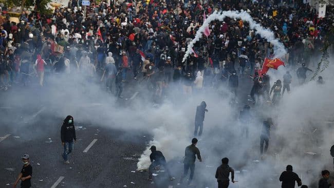 ketahuan_busuknya_ratusan_preman_ikut_demo_tolak_omnibus_law