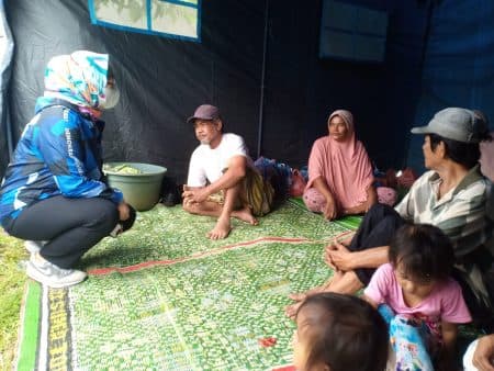 ketua_dpc_demokrat_deli_serdang_tinjau_korban_banjir_di_tanjung_morawa