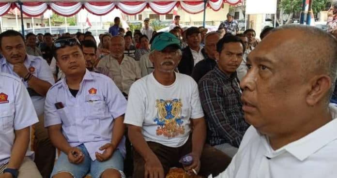 ketua_dpc_gerindra_kecewa_saat_mendaftarkan_bapaslon_bupati_ke_kpu_dairi