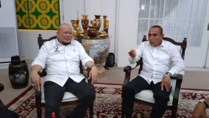 ketua_dpd_ri_janji_perjuangkan_dana_pengembangan_bandara_lasondre_di_pulau_pulau_batu_nias
