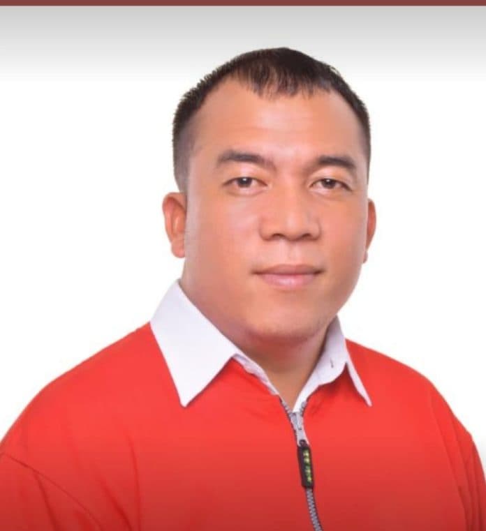 ketua_dprd_samosir_bantah_tuduhan_tidak_loyal_pada_partai_pdip