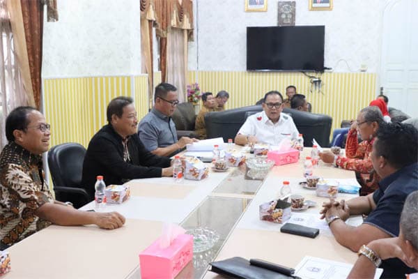 ketua_dprd_sumut_csr_perkebunan_sawit_harus_berkontribusi_pada_pembangun_daerah