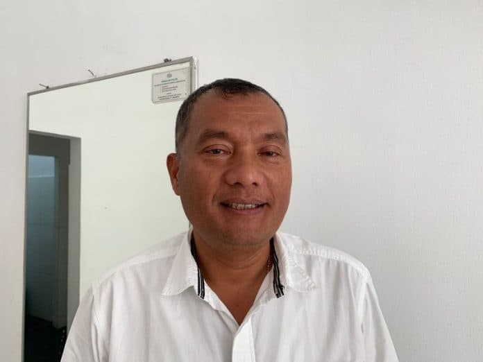 ketua_fraksi_nasdem_hentikan_penanaman_sawit_di_bah_butong_sidamanik