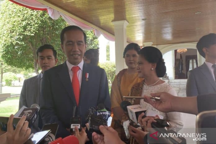 ketua_mpr_berpantun_apresiasi_prabowo_dan_sandi_berlapang_dada