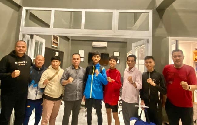 ketua_pengkot_ti_medan_beri_tali_asih_ke_atlet_yang_ikut_kejuaraan_pplop