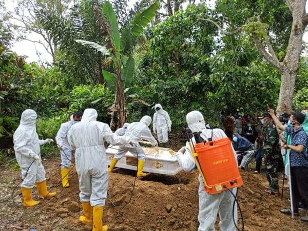ketua_peradi_dpc_siantar_simalungun_luhut_sitinjak_meninggal_dunia
