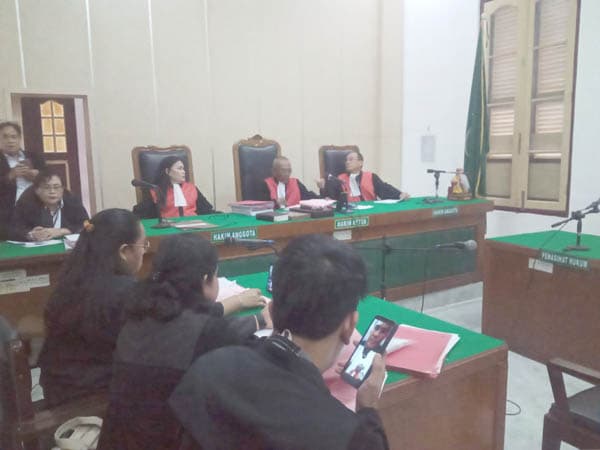 ketua_pp_pengancam_jurnalis_didakwa_melanggar_uu_ite