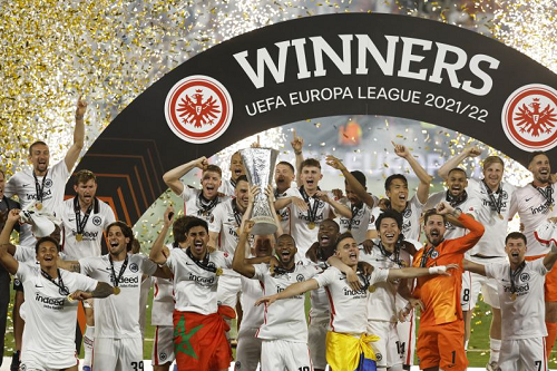 kevin_trapp_tak_merasa_jadi_pahlawan_kemenangan_frankfurt_di_liga_eropa