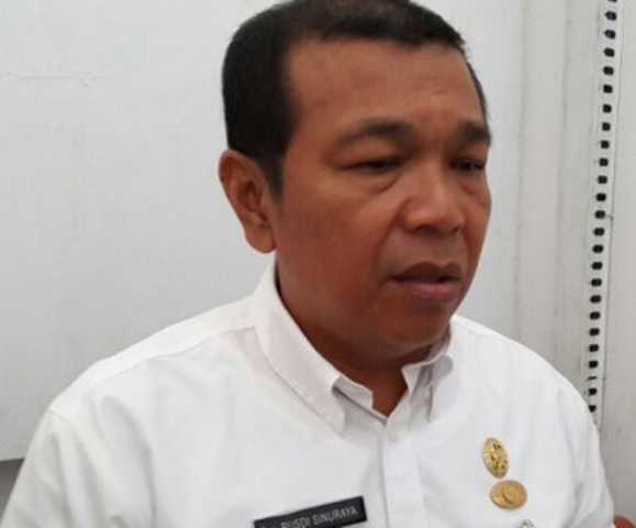 kinerja_pd_pasar_menurun_rusdi_sinuraya_dipecat