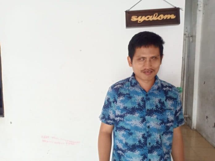 kisah_brigzon_purba_tuna_netra_melek_politik_dan_hobi_musik