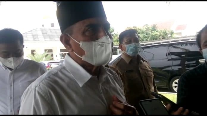 kisruh_ppdb_gubsu_bela_kepala_dinas_pendidikan