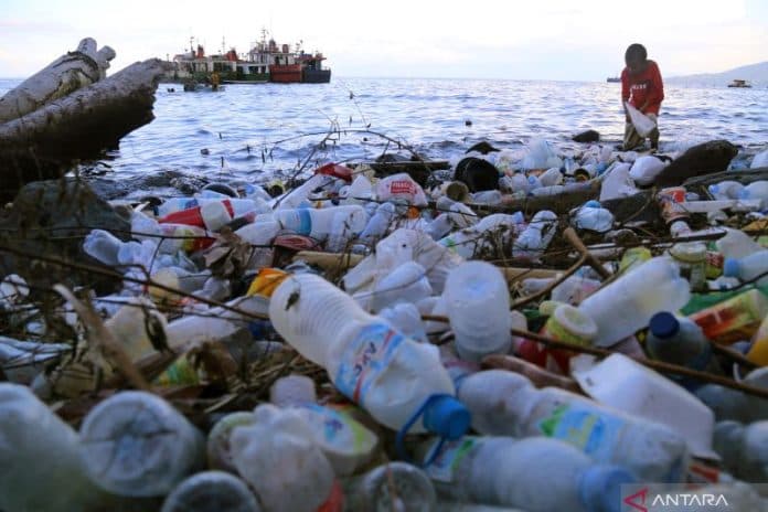 klhk_sepakat_plastik_sampah_dikelola_jadi_bahan_bakar