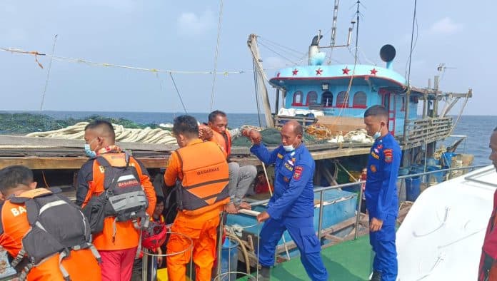 km_marina_sempurna_tenggelam_perairan_selat_malaka_1_balita_dikabarkan_tewas