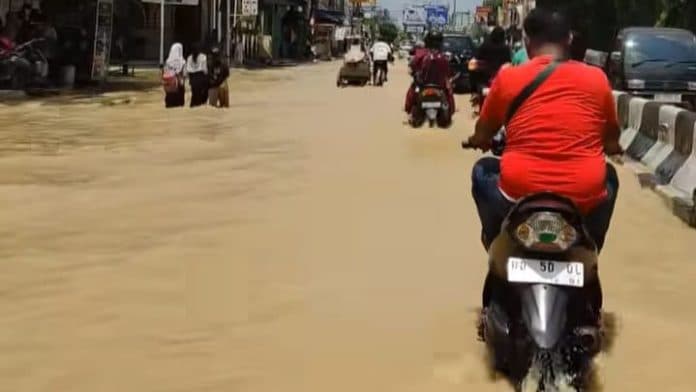 kodim_0204_deli_serdang_siaga_bencana_banjir_dan_longsor
