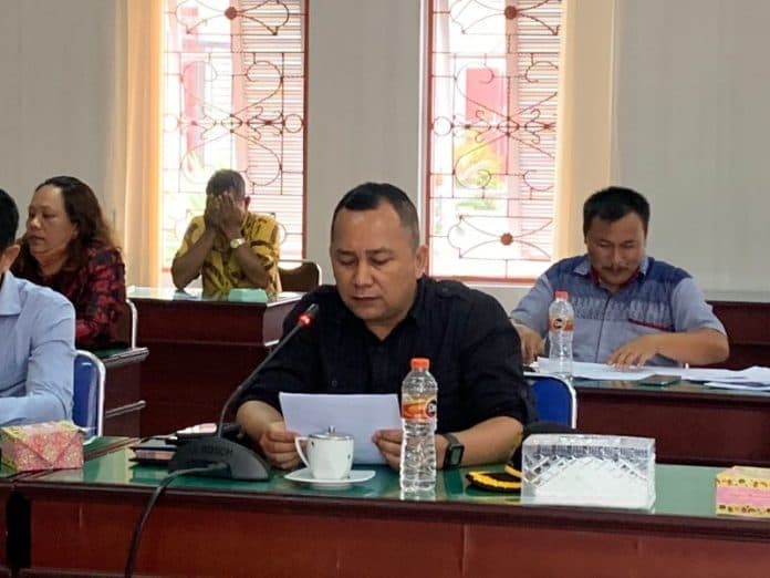 komisi_i_dprd_simalungun_rekomendasikan_disdukcapil_tambah_pencetakan_ktp_di_10_kecamatan
