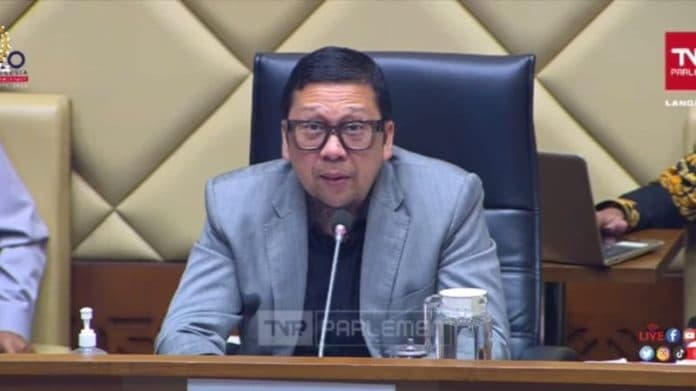komisi_ii_dpr_setujui_6_rancangan_peraturan_bawaslu