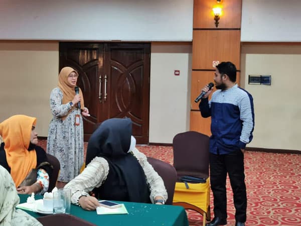 komisi_vii_dpr_gandeng_brin_sosialisasi_digital_marketing_untuk_umkm_di_medan