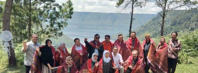 komisi_x_dpr_ri_tinjau_proyek_wisata_danau_toba