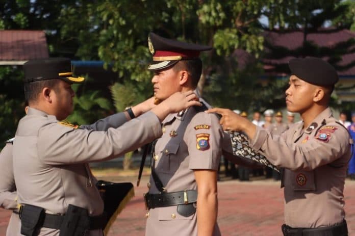 kompol_henman_limbong_terima_jabatan_wakapolres_langkat