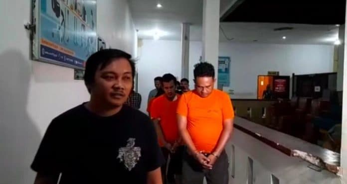 kompolotan_perampok_modus_pecah_kaca_mobil_dibekuk_polrestabes_medan_satu_orang_ditembak