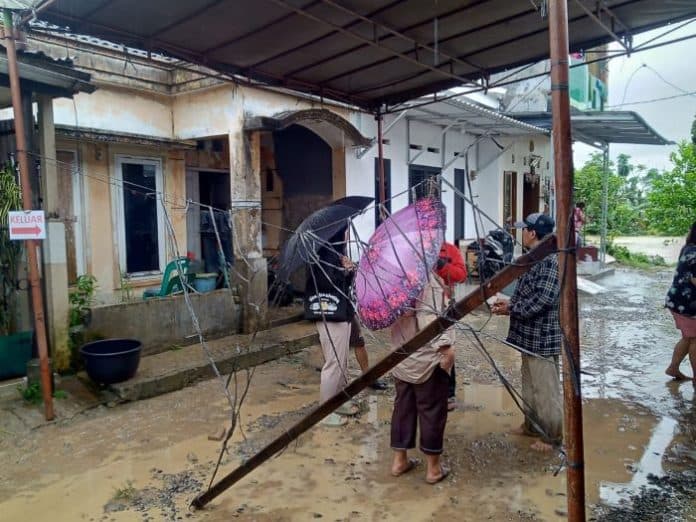 kondisi_terkini_tps_18_di_dekat_sungai_kampung_lalang