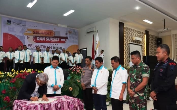 koni_provsu_kukuhkan_kepengurusan_koni_tebing_tinggi_priode_2023_2027