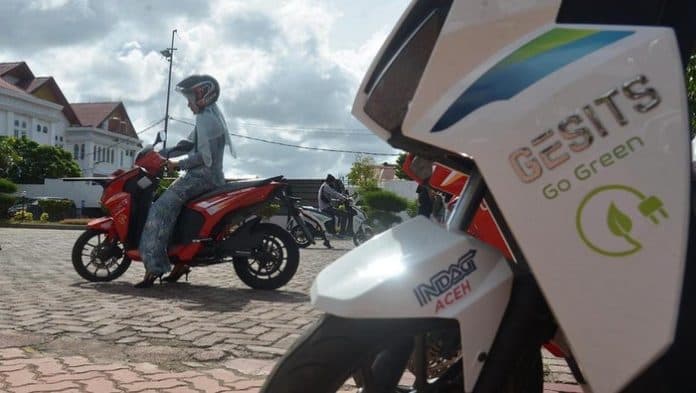 konversi_ke_kendaraan_listrik_warga_bisa_ajukan_motor_sebanyak_banyaknya