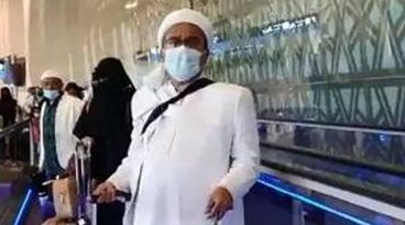 kopda_asyari_tri_yudha_teriak_kami_bersamamu_habib_rizieq_shihab_di_sanksi_kapendam_jaya