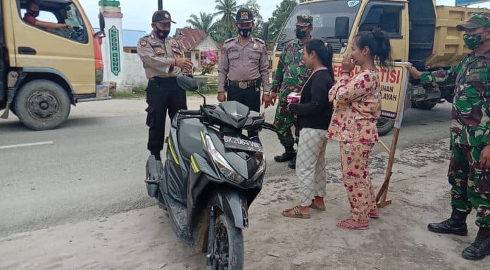 koramil_18_dan_pos_pelayanan_polisi_meranti_gelar_operasi_yustisi