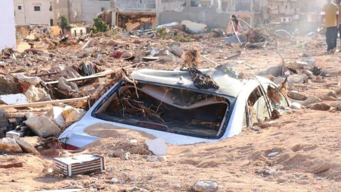korban_banjir_bandang_libya_tembus_2300_orang_penampakan_air_seperti_tsunami